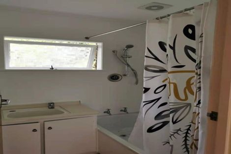 Photo of property in 1/3 Merriefield Avenue, Forrest Hill, Auckland, 0620