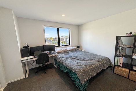 Photo of property in 2/130 Olliviers Road, Phillipstown, Christchurch, 8011