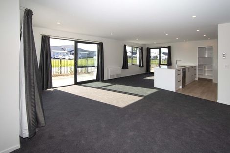 Photo of property in 8 Preferred Lane, Halswell, Christchurch, 8025