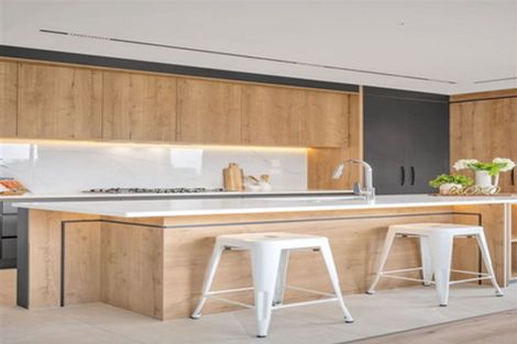 Photo of property in 30 Ballyalton Crescent, Flat Bush, Auckland, 2019