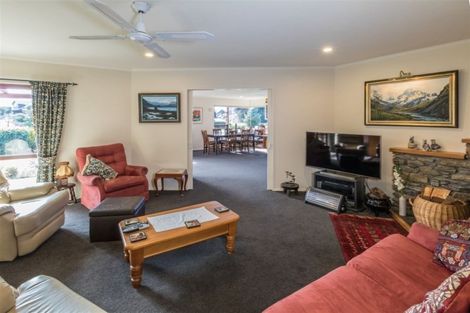 Photo of property in 18 Orchard Road, Wanaka, 9382