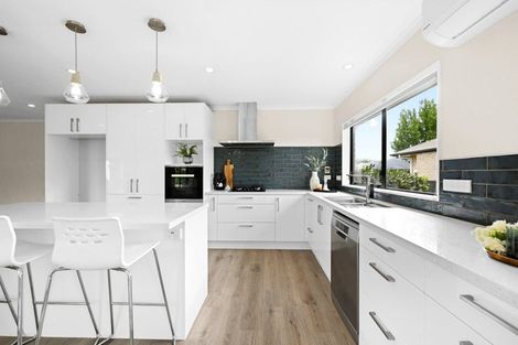 Photo of property in 20 Farringdon Avenue, Rototuna North, Hamilton, 3210