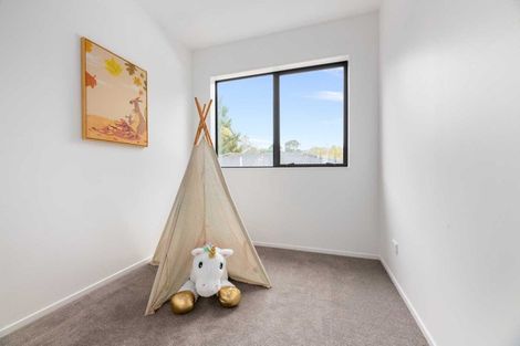 Photo of property in 2d Cadiz Place, Red Hill, Papakura, 2110