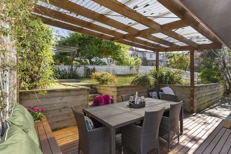 Photo of property in 12b Penton Road, Stanmore Bay, Whangaparaoa, 0932
