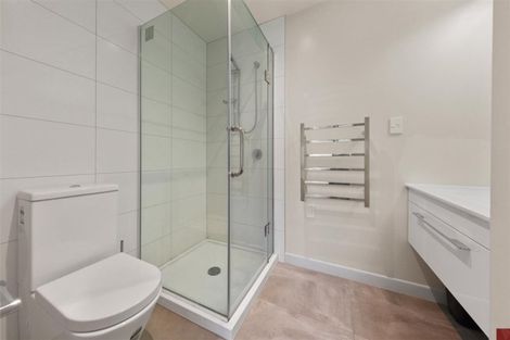 Photo of property in 10 Patiti Parade, Mangere Bridge, Auckland, 2022