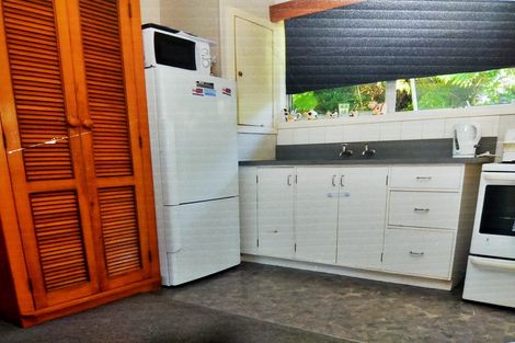 Photo of property in 2/26 Rewi Street, Torbay, Auckland, 0630