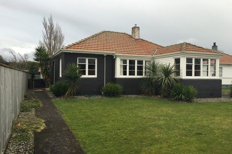 Photo of property in 32 Rangiora Avenue, Roslyn, Palmerston North, 4414