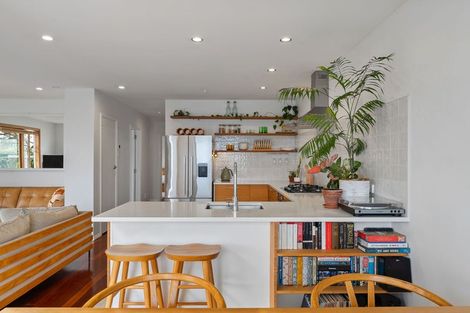 Photo of property in 191 Severn Street, Island Bay, Wellington, 6023