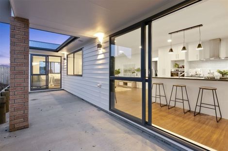 Photo of property in 23 Accolage Boulevard, Kumeu, 0810