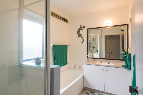 Photo of property in 2/90 Proctor Street, Papanui, Christchurch, 8053