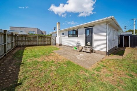 Photo of property in 132 Ngamotu Road, Spotswood, New Plymouth, 4310