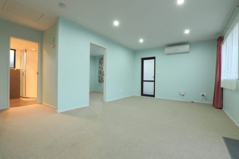 Photo of property in 16 Fiesta Drive, Half Moon Bay, Auckland, 2012