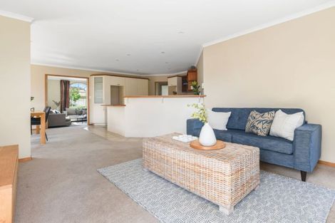 Photo of property in 27 Cranbrook Place, Rototuna North, Hamilton, 3210