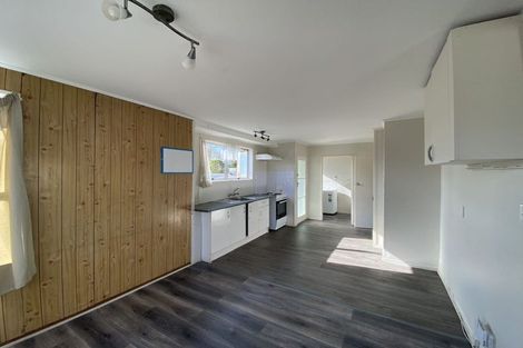 Photo of property in 8 Sabot Place, Massey, Auckland, 0614