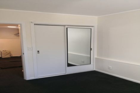 Photo of property in 6 Rixon Grove, Mount Victoria, Wellington, 6011