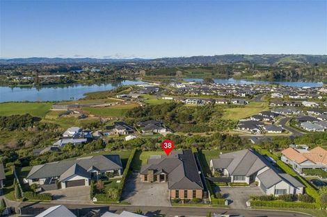 Photo of property in 38 Holyoake Terrace, Omokoroa, 3114
