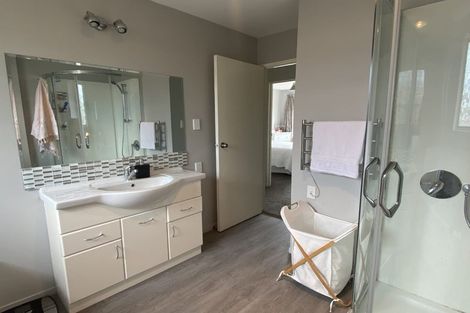 Photo of property in 1/21 Salford Avenue, Redwood, Christchurch, 8051