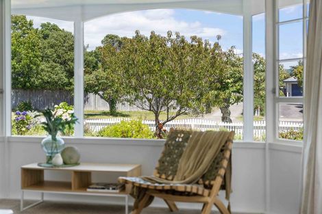 Photo of property in 49 Sylvan Avenue, Waikanae, 5036