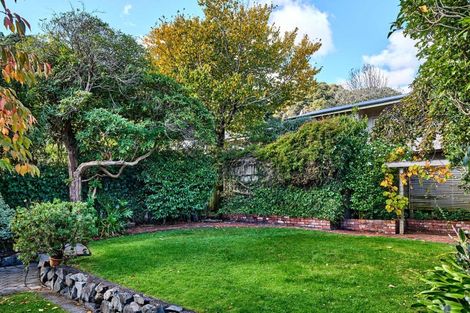 Photo of property in 10 Tui Road, Days Bay, Lower Hutt, 5013