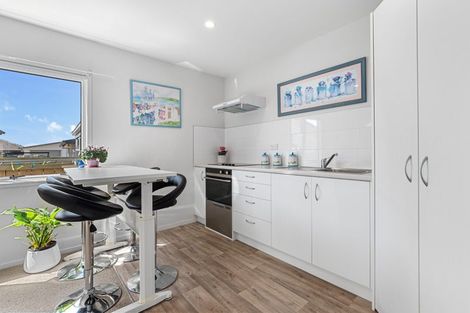 Photo of property in 11 Kamahi Crescent, Papamoa Beach, Papamoa, 3118