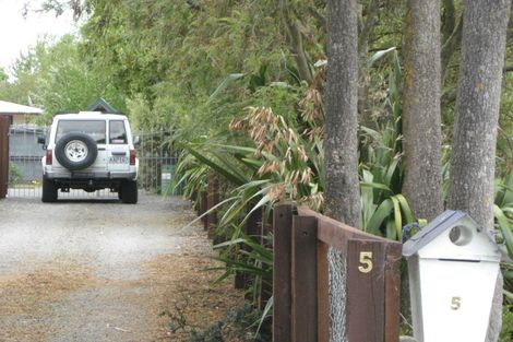 Photo of property in 5 Collins Drive, Waikuku Beach, 7402