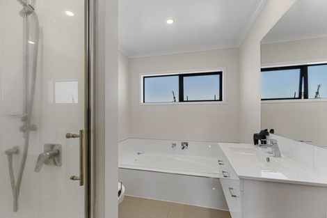 Photo of property in 60 Featherstone Drive, Flagstaff, Hamilton, 3210