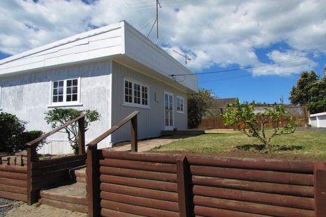 Photo of property in 4 Fourth View Avenue, Beachlands, Auckland, 2018