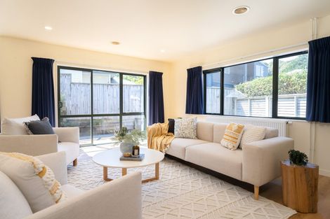 Photo of property in 17 Cheetwood Street, Churton Park, Wellington, 6037