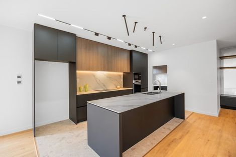 Photo of property in 40f Evelyn Place, Hillcrest, Auckland, 0627