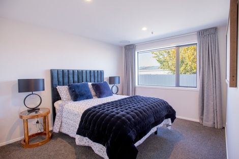 Photo of property in 18 Park Street, Winton, 9720