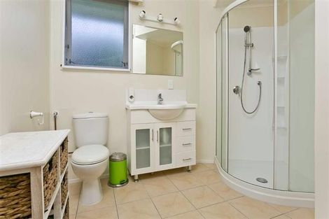 Photo of property in 4 Bank Street, Hillcrest, Auckland, 0627