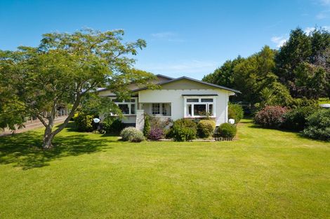 Photo of property in 633 Kiritaki Road, Dannevirke, 4972