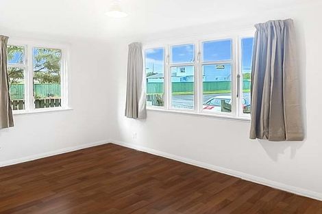 Photo of property in 15 Redfern Street, Dannevirke, 4930