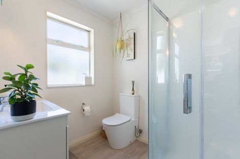 Photo of property in 15 Datum Way, Paraparaumu, 5032