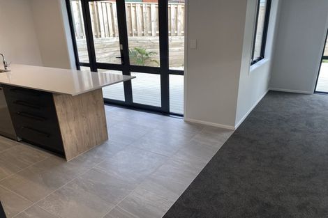 Photo of property in 26a Eskdale Road, Birkdale, Auckland, 0626