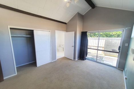 Photo of property in 39 Kaimanawa Street, Kelvin Grove, Palmerston North, 4414