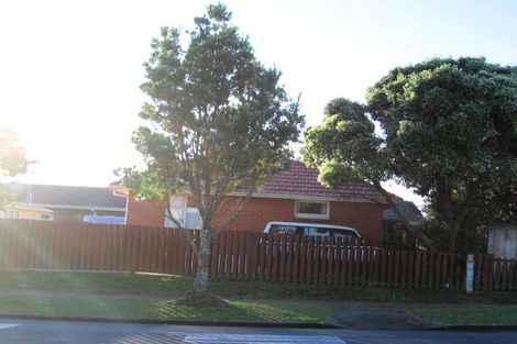Photo of property in 202 Centreway Road, Orewa, 0931
