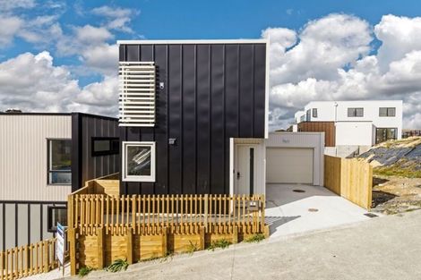 Photo of property in 6 Waihou Crescent, Albany Heights, Auckland, 0632