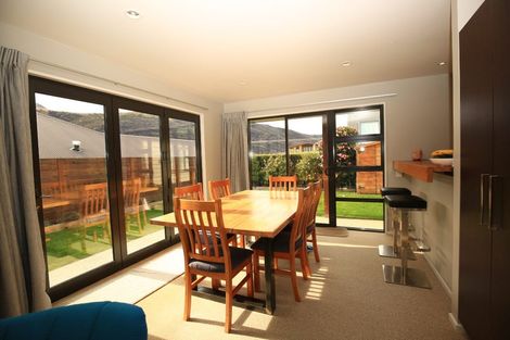 Photo of property in 102 Cotter Avenue, Arrowtown, 9302