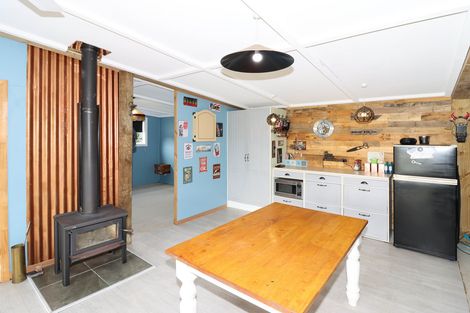 Photo of property in 359 Moreton Road, Parkvale, Carterton, 5792