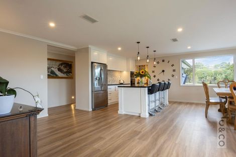 Photo of property in 43e Terry Smyth Drive, Kumeu, 0892