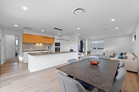 Photo of property in 7 Olearia Lane, Halswell, Christchurch, 8025