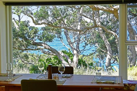 Photo of property in 7 Kyle Street, Leigh, 0985