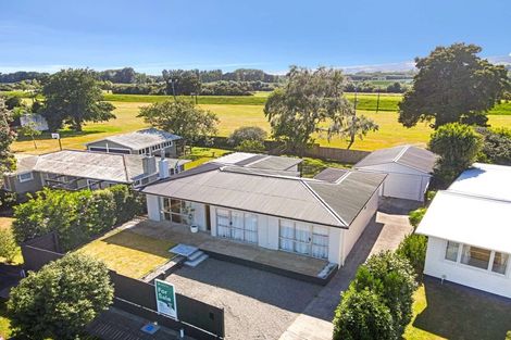 Photo of property in 37 Waterloo Crescent, Hokowhitu, Palmerston North, 4410