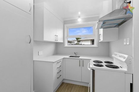 Photo of property in 8a Stamford Grove, Avalon, Lower Hutt, 5011