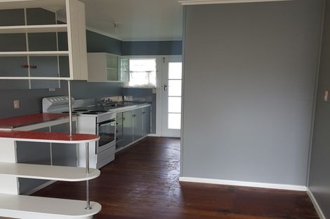 Photo of property in 6 View Road, Papakura, 2110
