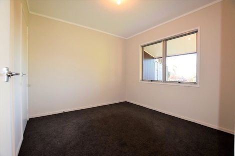Photo of property in 6 Hiseman Lane, Henderson, Auckland, 0612