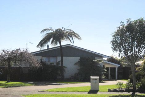 Photo of property in 15 Matipo Street, Levin, 5510