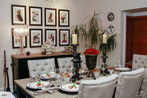 Photo of property in 30 Chamari Close, Titirangi, Auckland, 0604