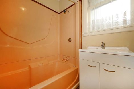 Photo of property in 65 Kendal Avenue, Burnside, Christchurch, 8053